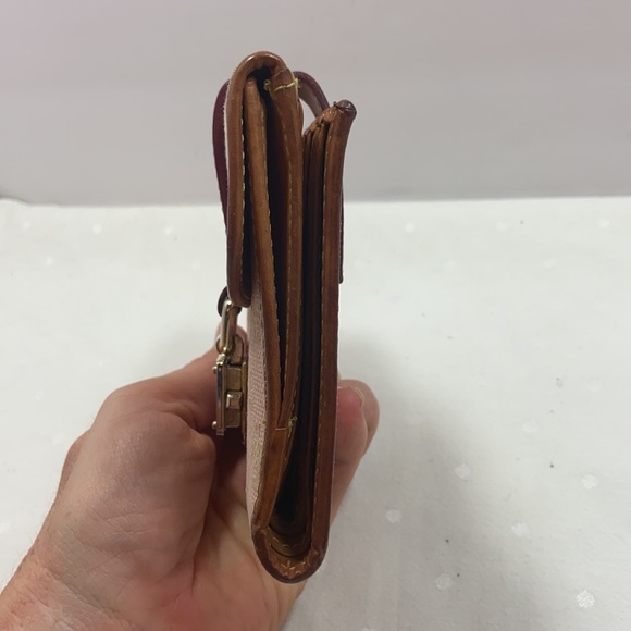 Auth Vintage Dooney & Bourke latch lock Wallet - Picture 15 of 15